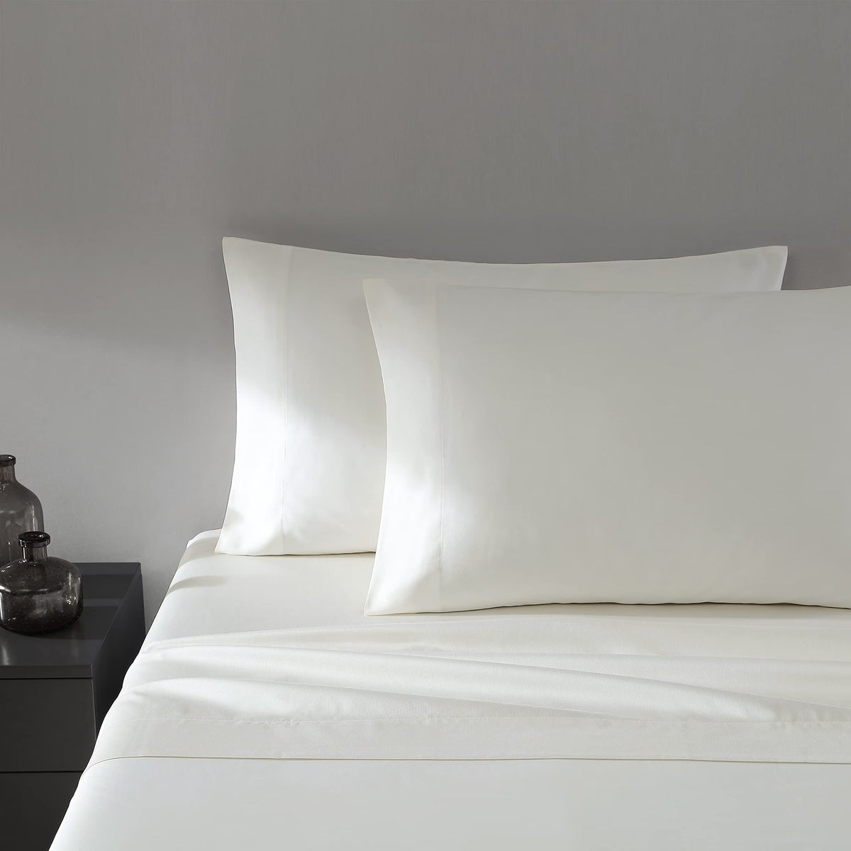 Vera Wang - 4 Pieces, Queen Sheet Set, Luxury Sateen Cotton Bedding, 800 Thread Count, Soft & Smooth Home Decor (Ivory, Queen)