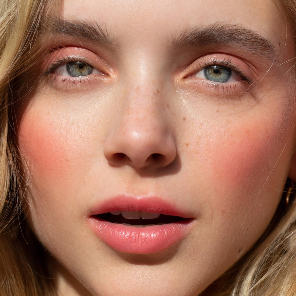 BeachPlease Cream Blush