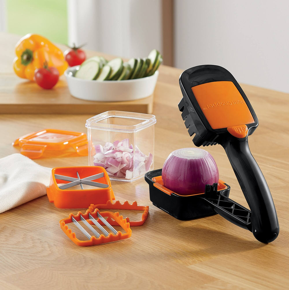 Nutri Chopper Kitchen Slicer and Chopper in Black